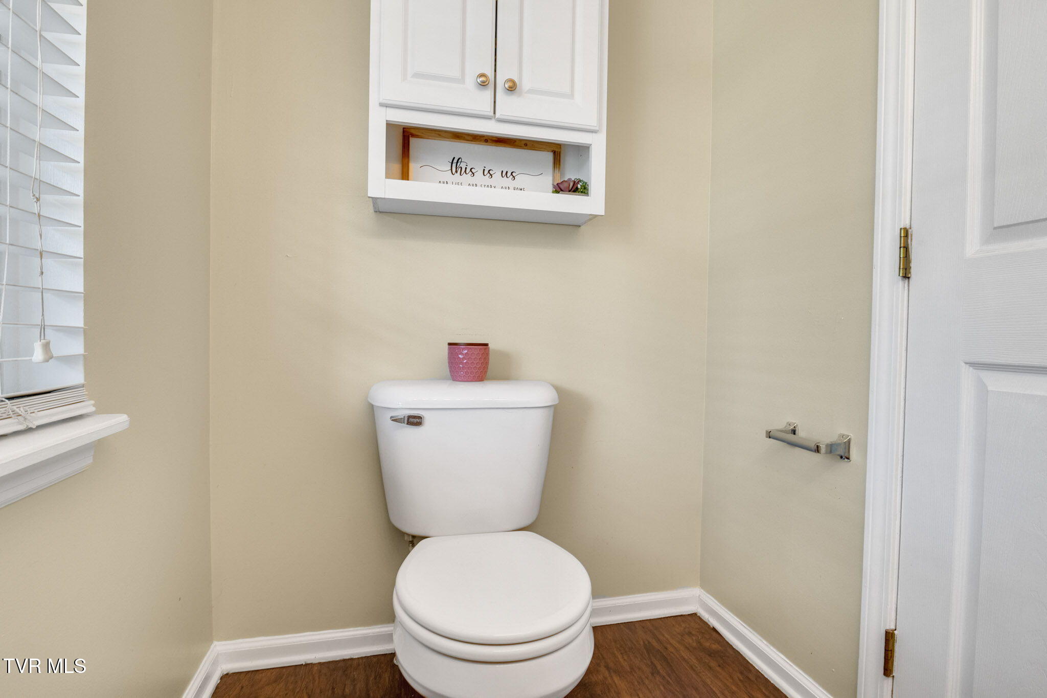 Abingdon, Virginia 24210, United States, 3 Bedrooms Bedrooms, ,3 BathroomsBathrooms,Residential,Active,155726