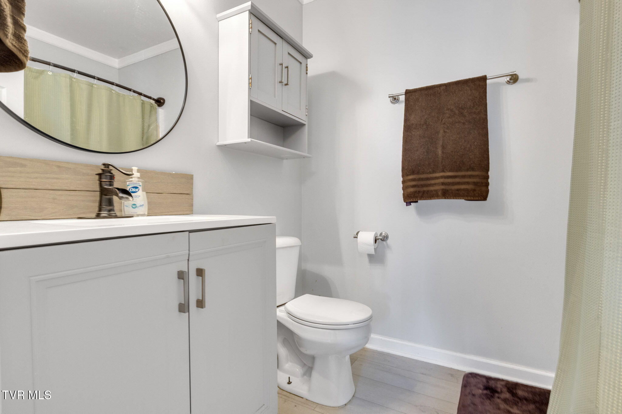 Abingdon, Virginia 24210, United States, 3 Bedrooms Bedrooms, ,3 BathroomsBathrooms,Residential,Active,155726