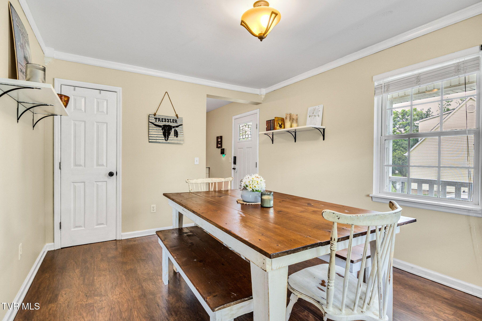 Abingdon, Virginia 24210, United States, 3 Bedrooms Bedrooms, ,3 BathroomsBathrooms,Residential,Active,155726