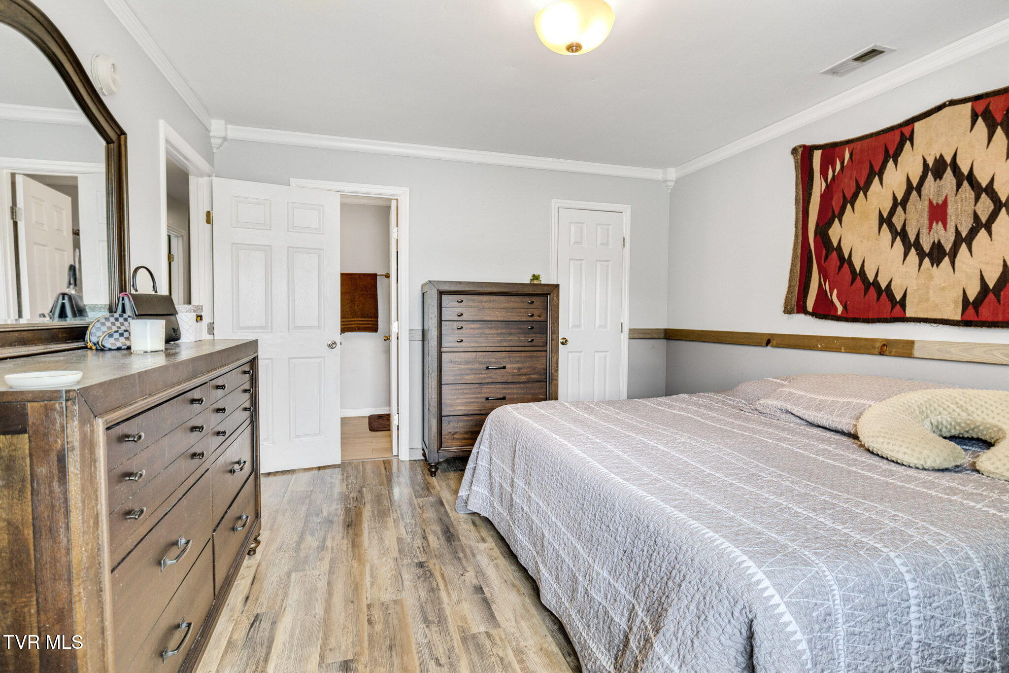 Abingdon, Virginia 24210, United States, 3 Bedrooms Bedrooms, ,3 BathroomsBathrooms,Residential,Active,155726