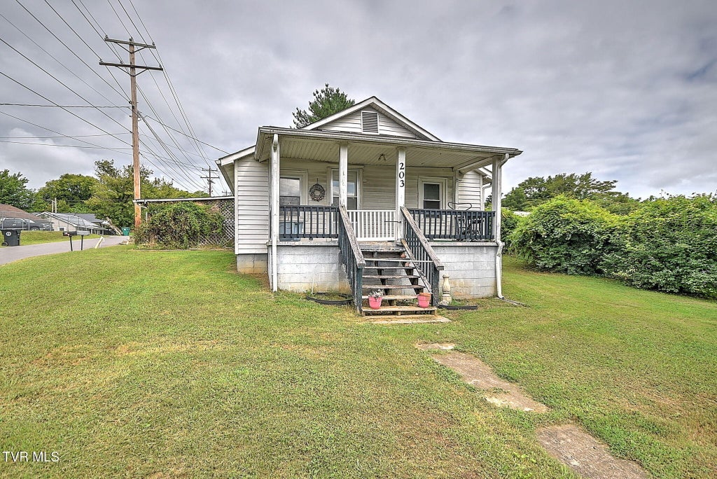 Photo of 203 13th North Street, Morristown, TN 37814 (MLS # 9999073)