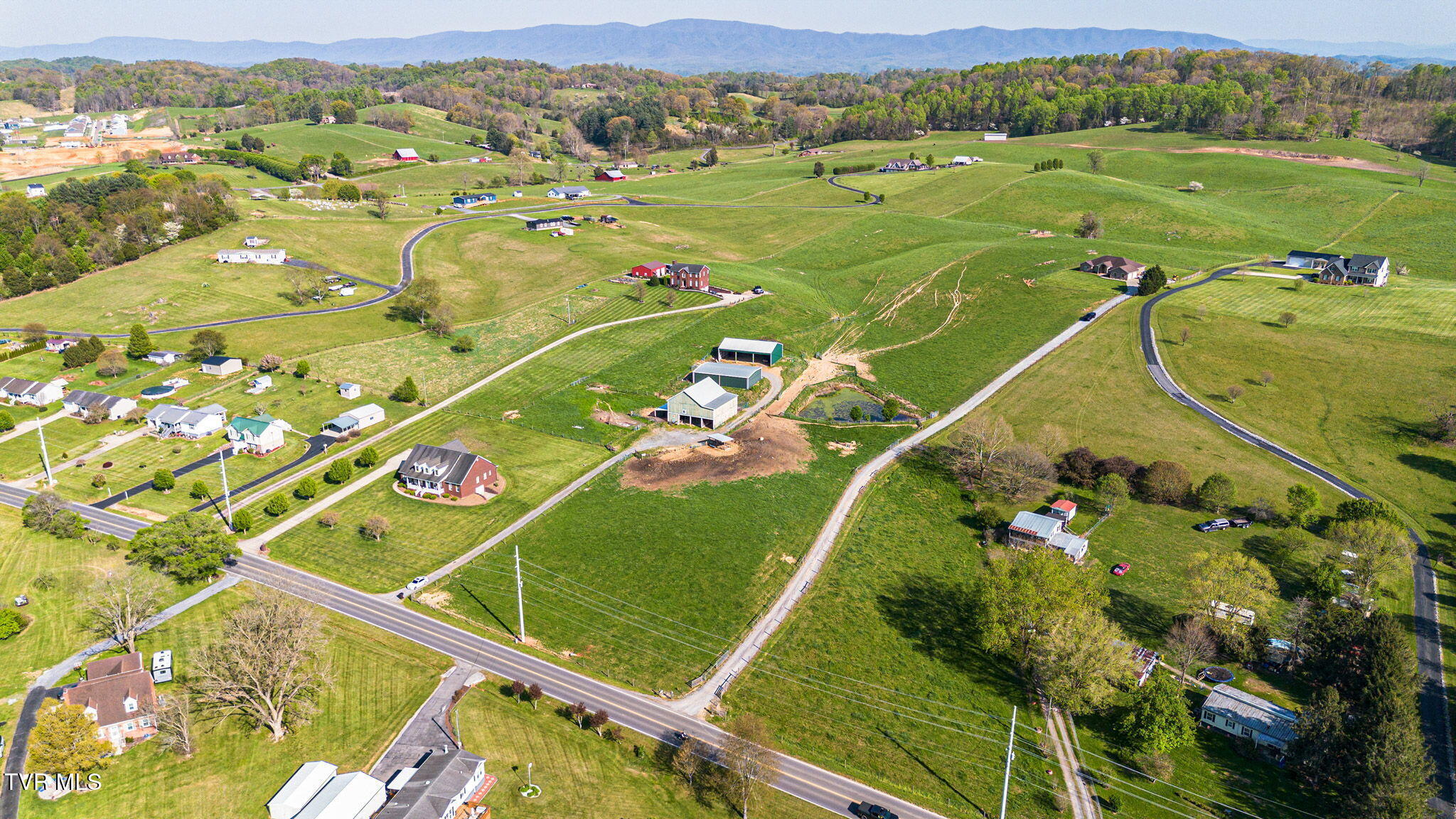 969 Beaver Creek Road, Bluff City, Tennessee image 2