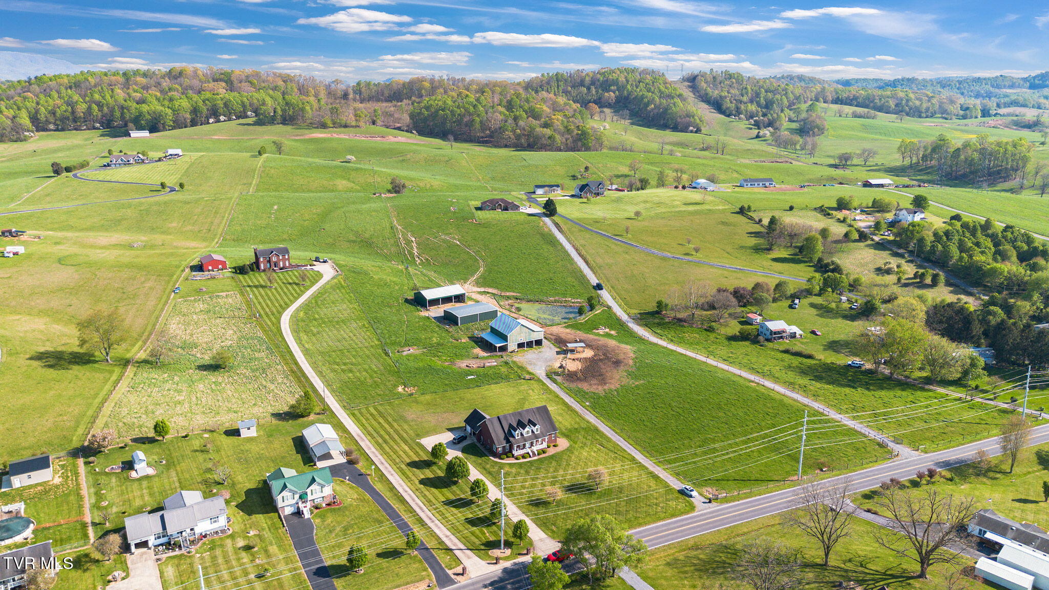 969 Beaver Creek Road, Bluff City, Tennessee image 3