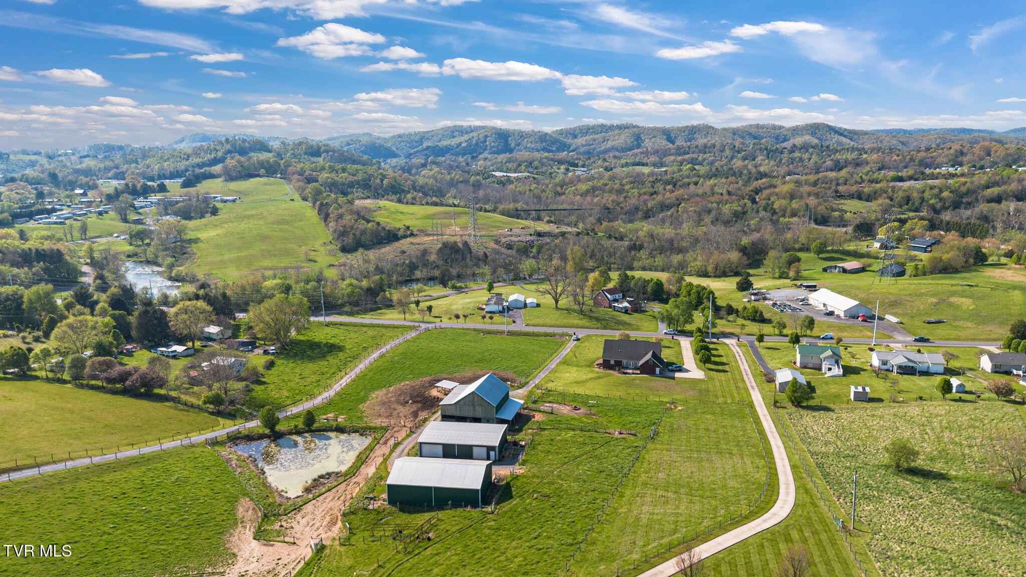 969 Beaver Creek Road, Bluff City, Tennessee image 7