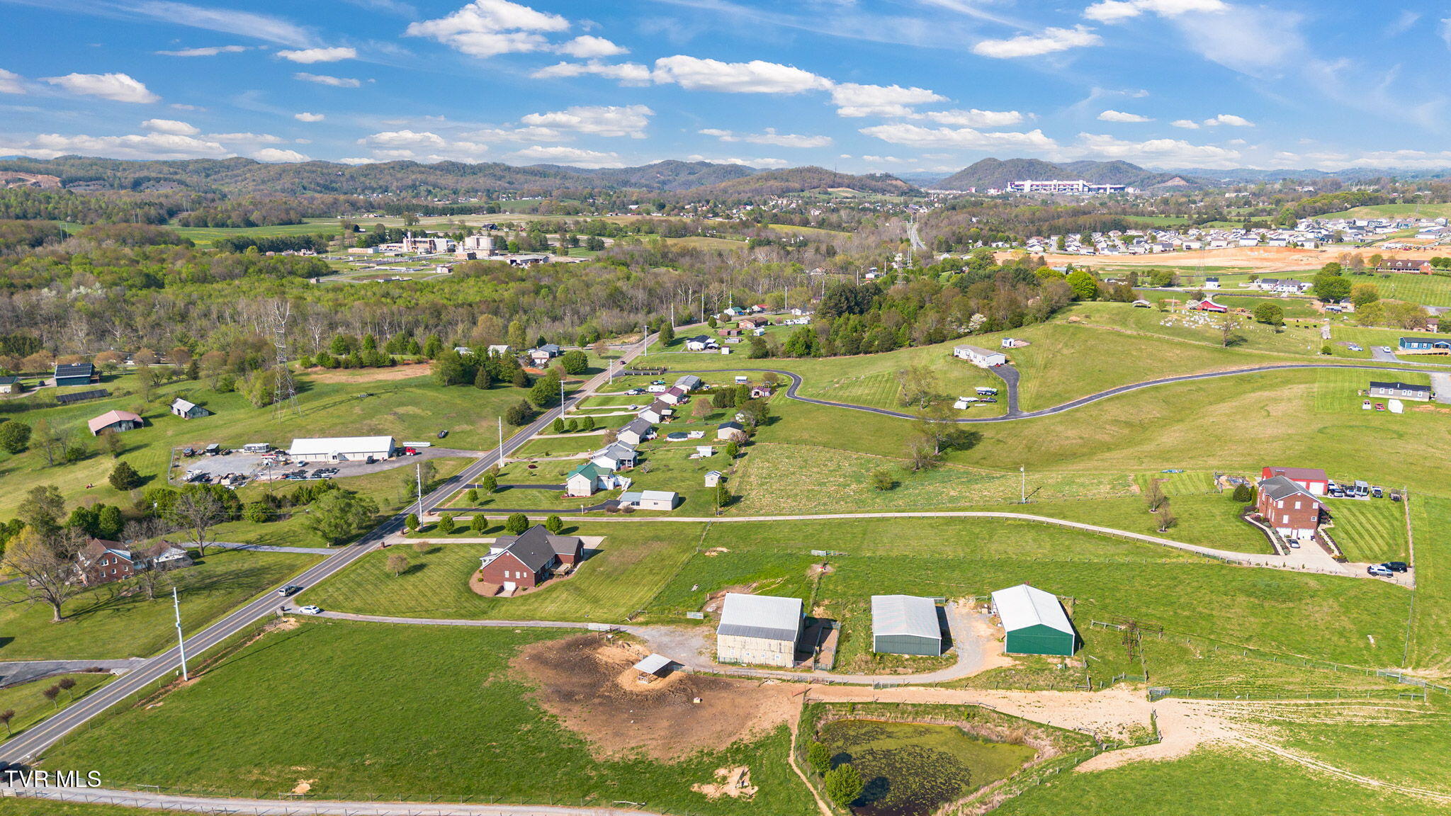 969 Beaver Creek Road, Bluff City, Tennessee image 4