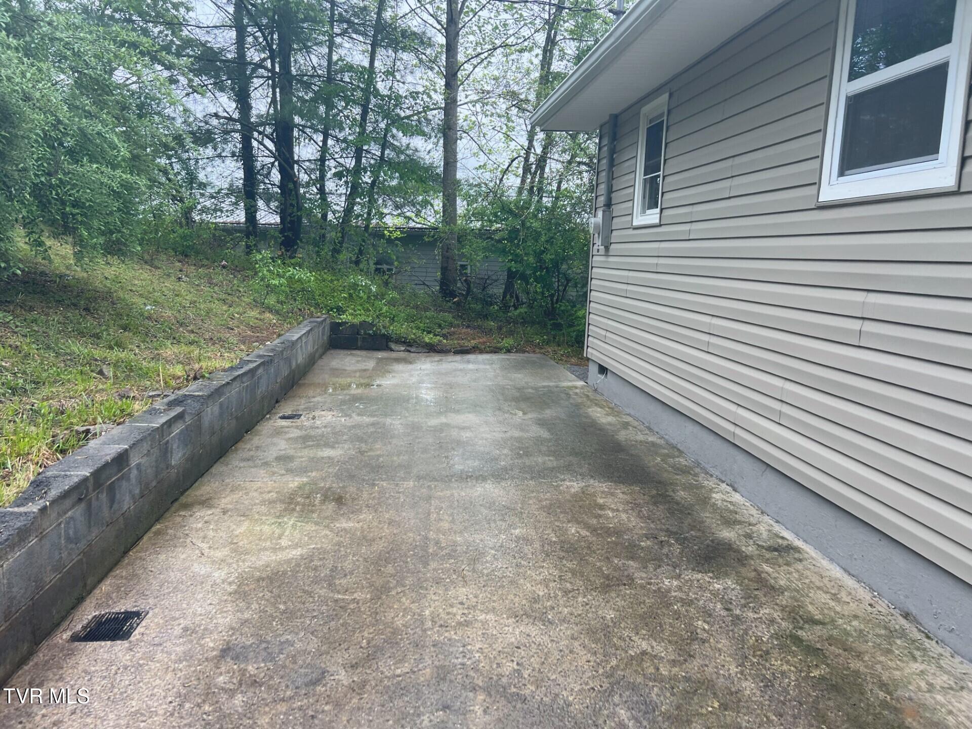406 Cecil Street, Pennington Gap, Virginia image 10