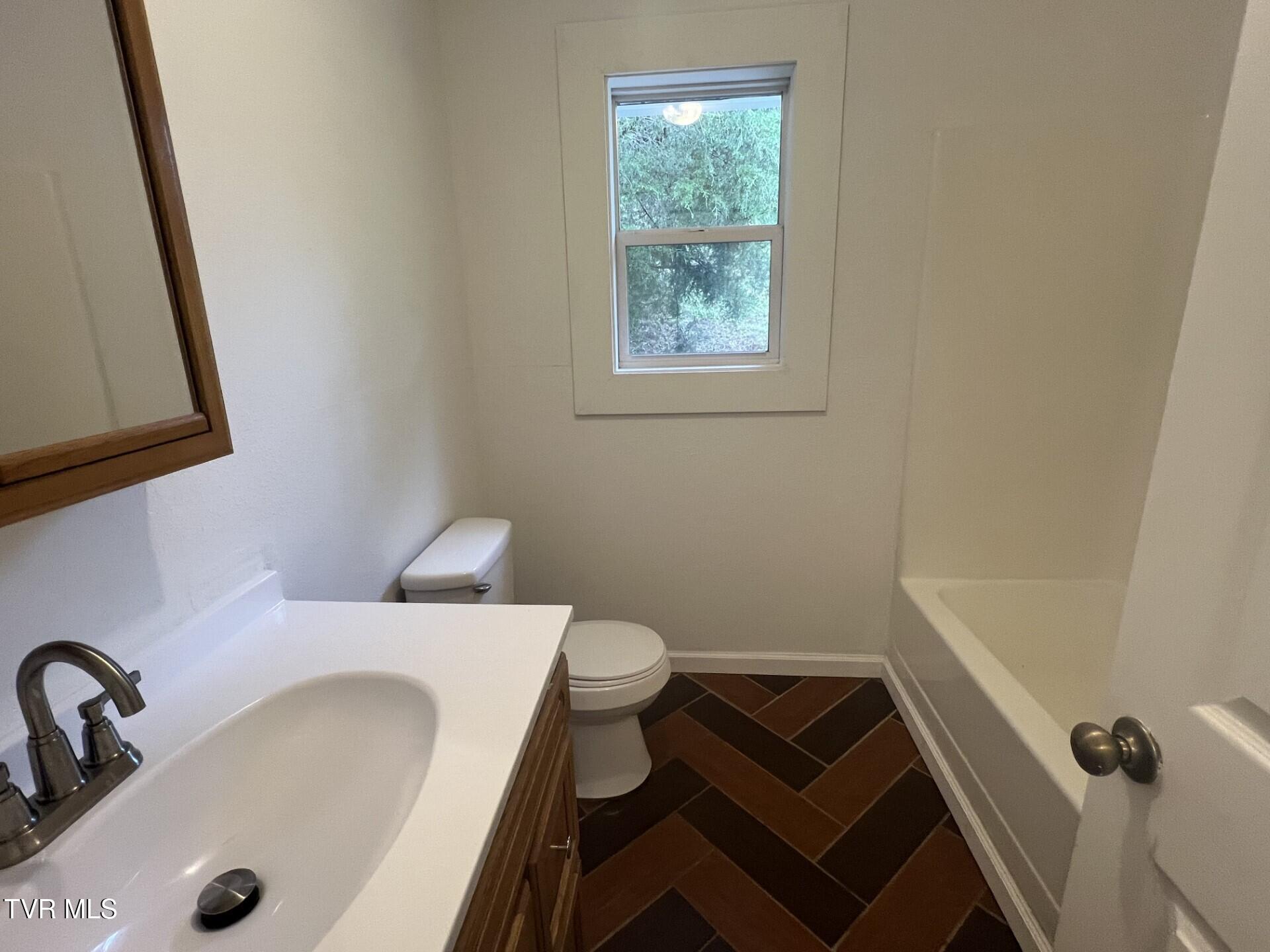406 Cecil Street, Pennington Gap, Virginia image 32