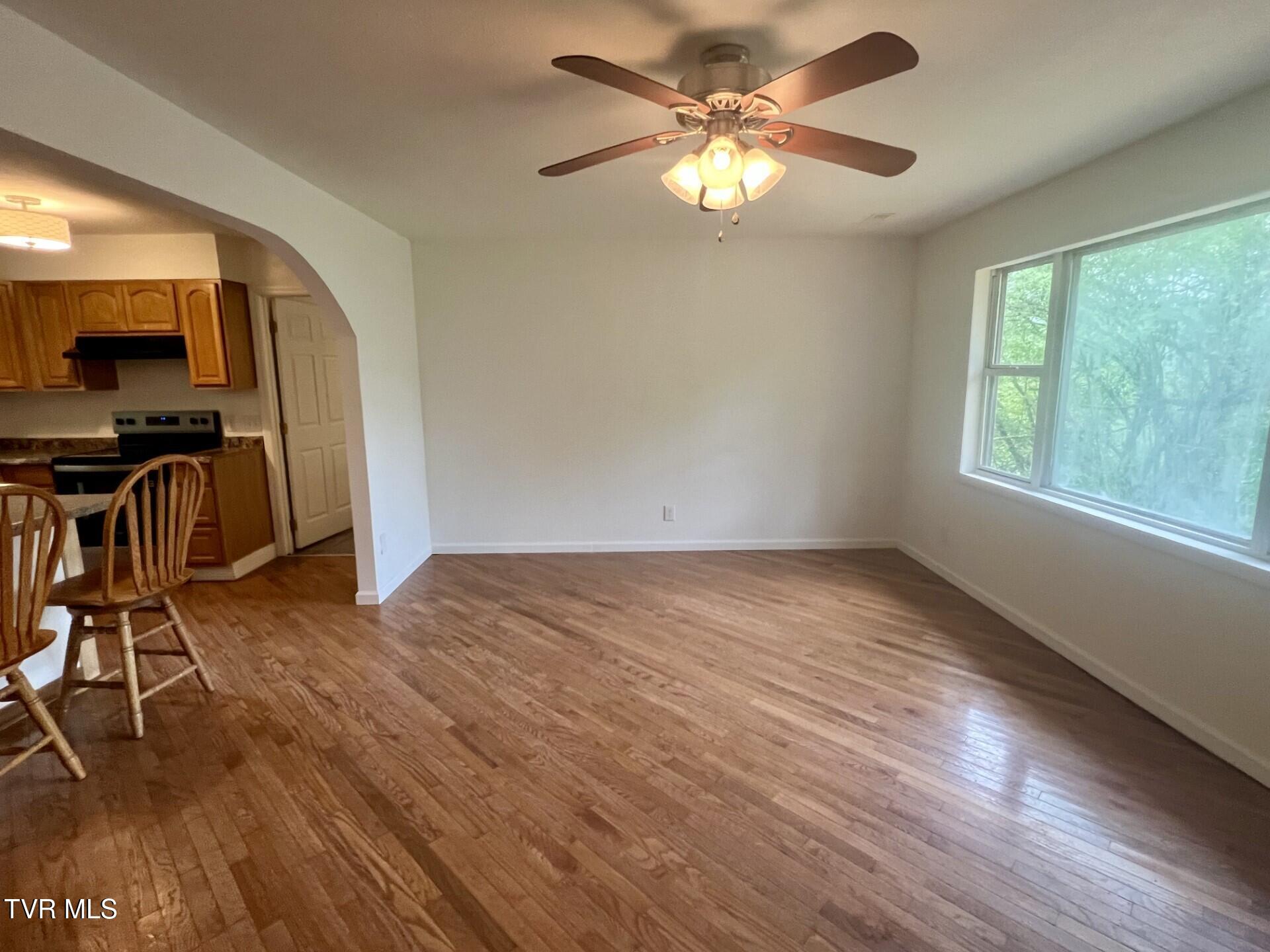 406 Cecil Street, Pennington Gap, Virginia image 24
