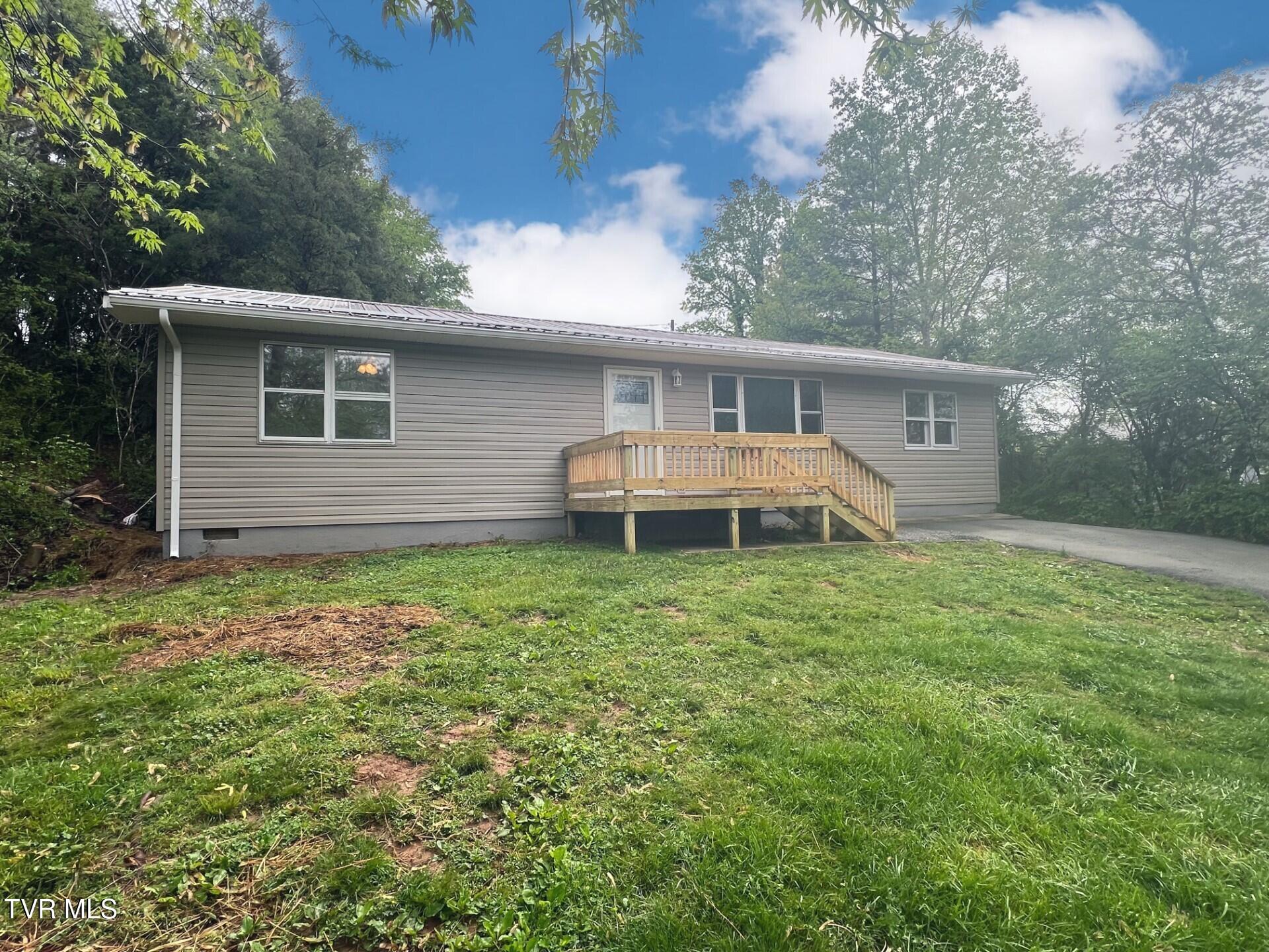 406 Cecil Street, Pennington Gap, Virginia image 2