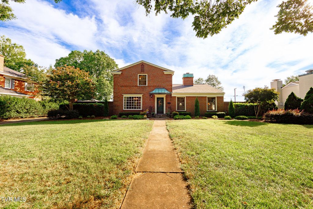 Photo of 1421 Linville Street, Kingsport, TN 37664 (MLS # 9985284)