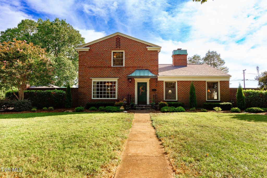 Photo of 1421 Linville Street, Kingsport, TN 37664 (MLS # 9985284)