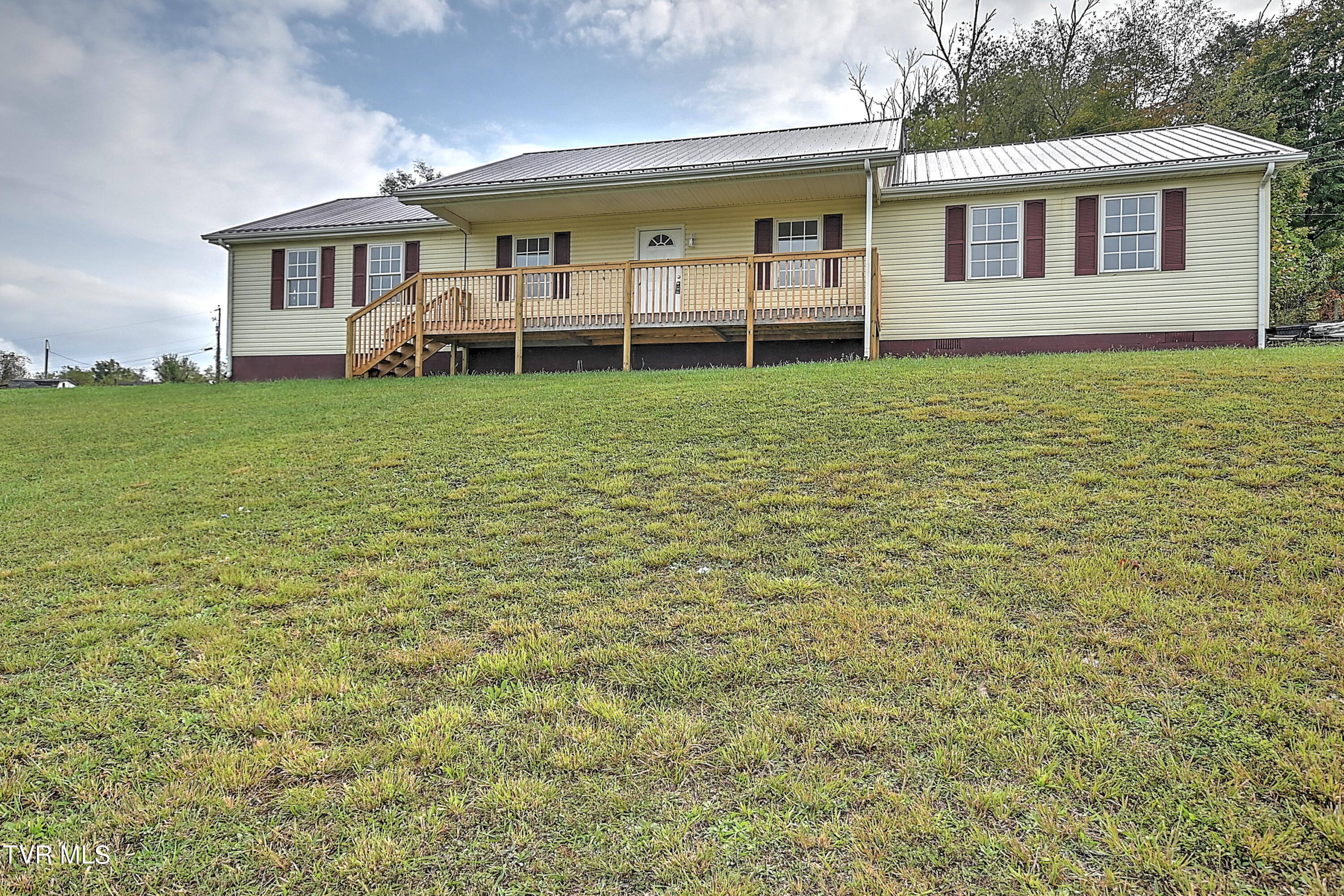 32 Tennessee Street, Honaker, Virginia image 2