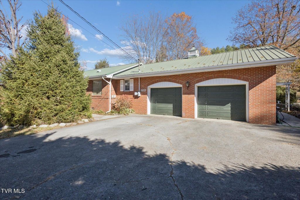 Photo of 1955 Gap Creek Road, Elizabethton, TN 37643 (MLS # 9988068)