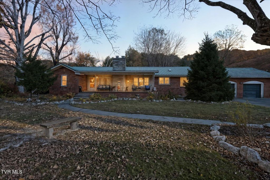 Photo of 1955 Gap Creek Road, Elizabethton, TN 37643 (MLS # 9988068)