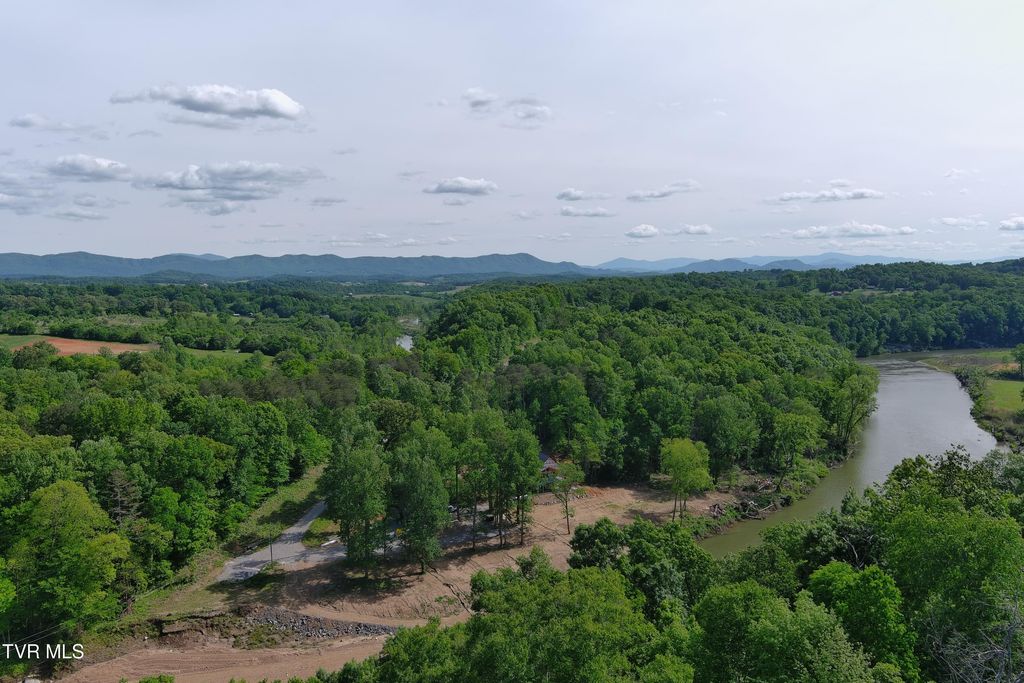 Photo of 765 Poplar Springs Road, Greeneville, TN 37743 (MLS # 9994792)