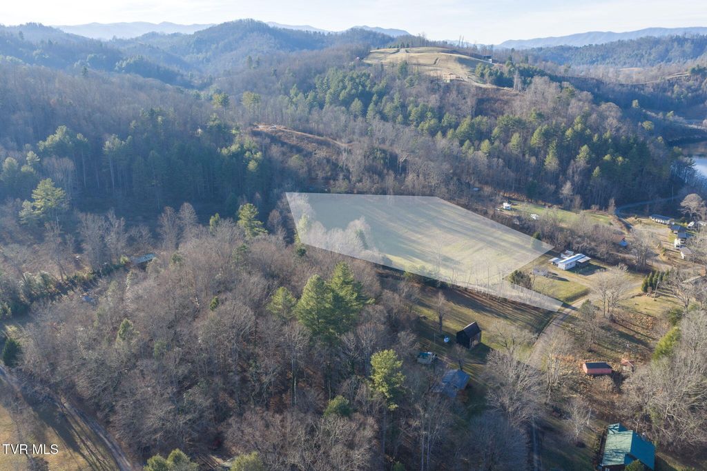 Photo of 1183 Cowan Town Road, Butler, TN 37640 (MLS # 9989302)