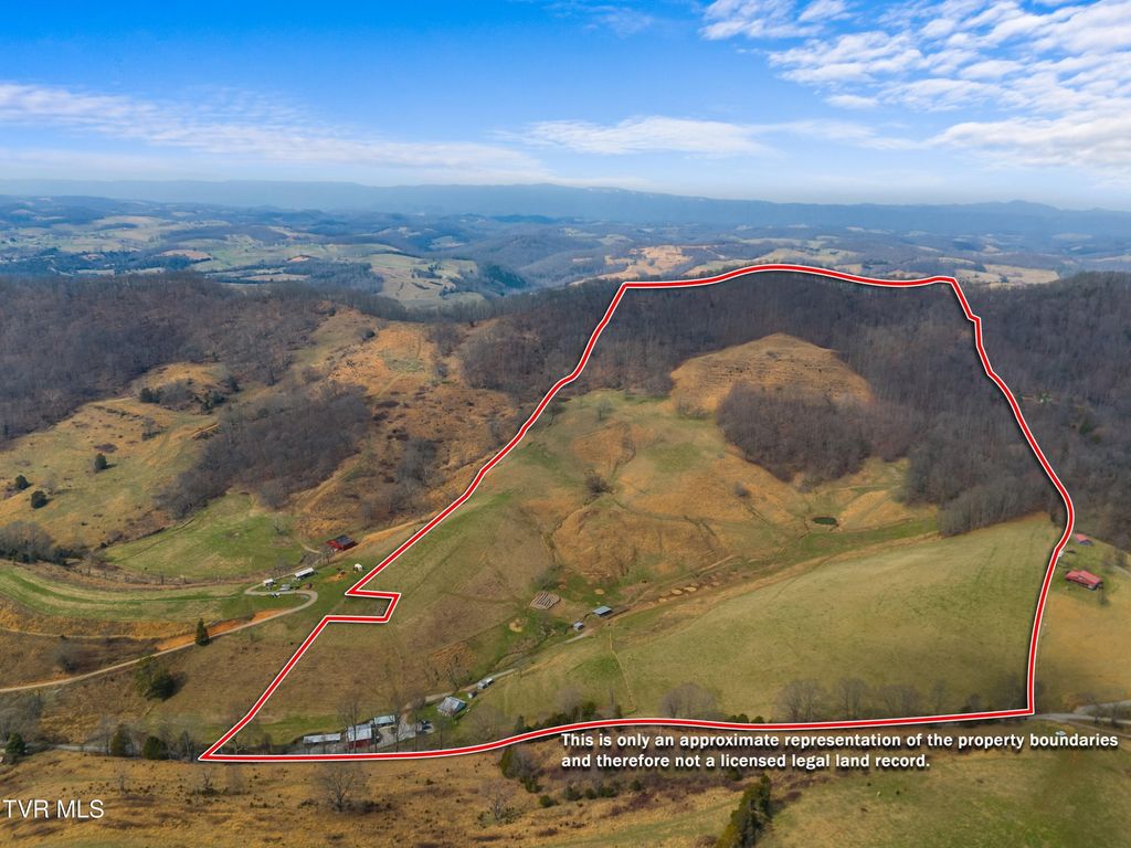 Photo of 2218 Rebel Hollow Road, Tazewell, TN 37879 (MLS # 9992852)