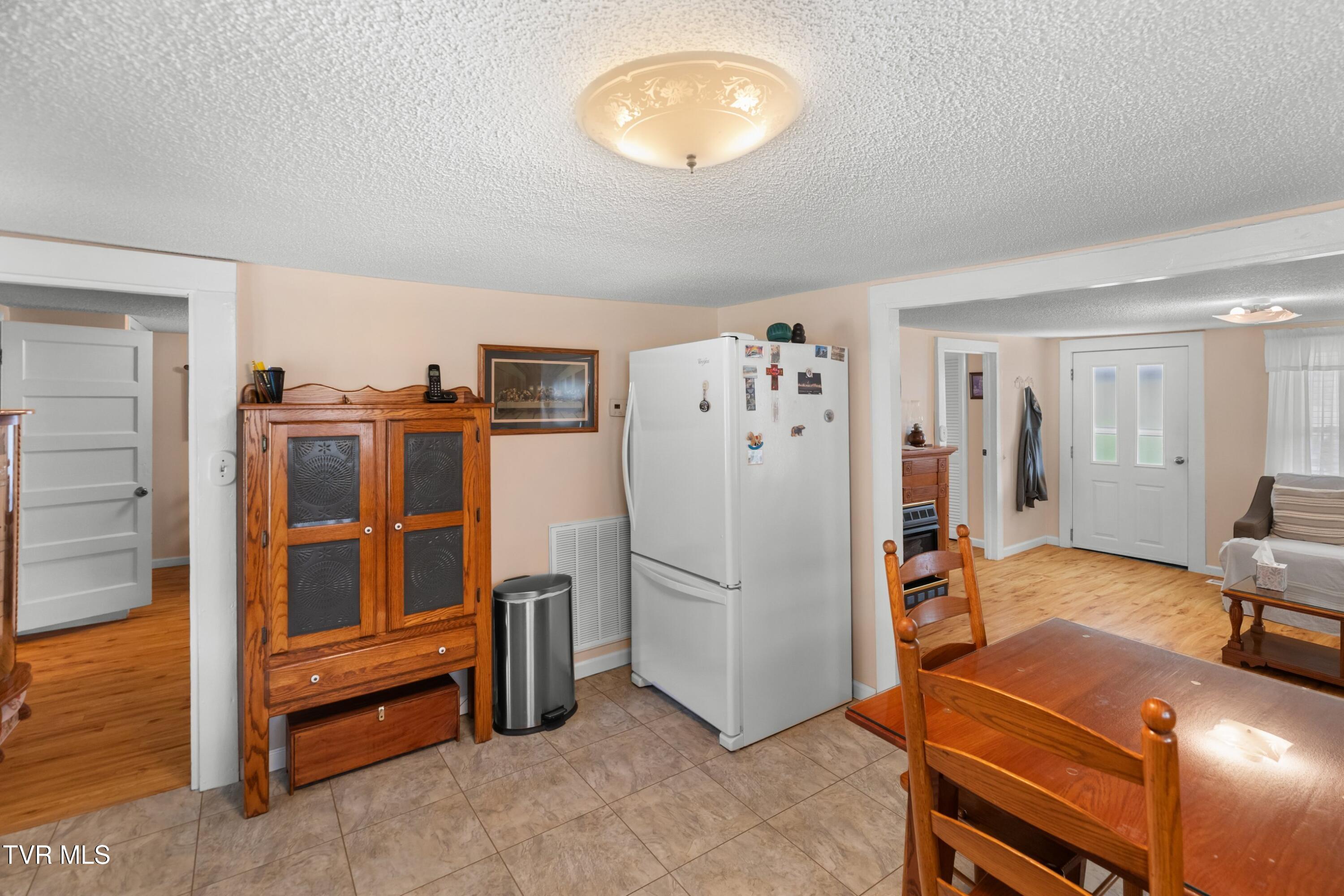 2218 Rebel Hollow Road