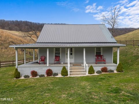 Photo of 2218 Rebel Hollow Road, Tazewell, TN 37879 (MLS # 9992852)