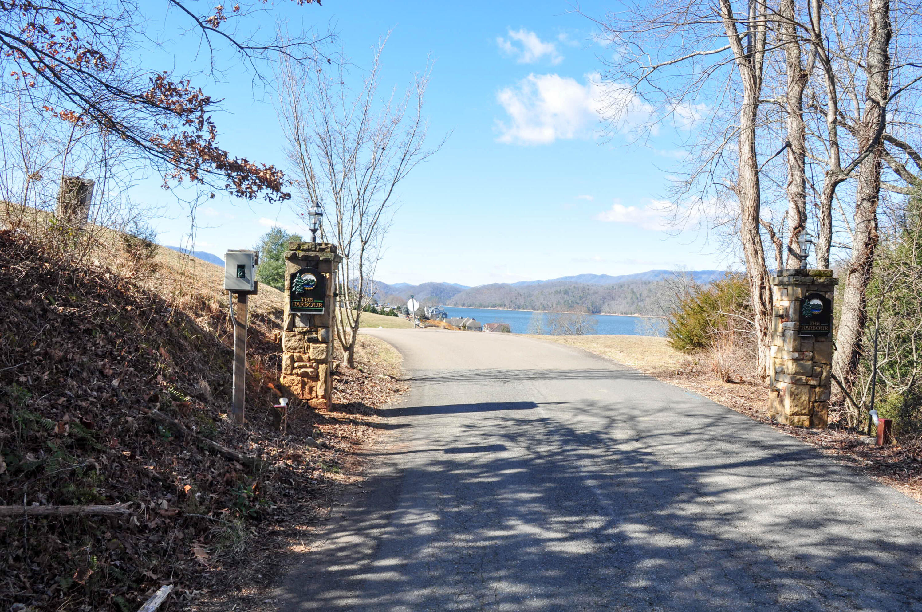 Lot 2 Harbour Point, Butler, Tennessee image 5