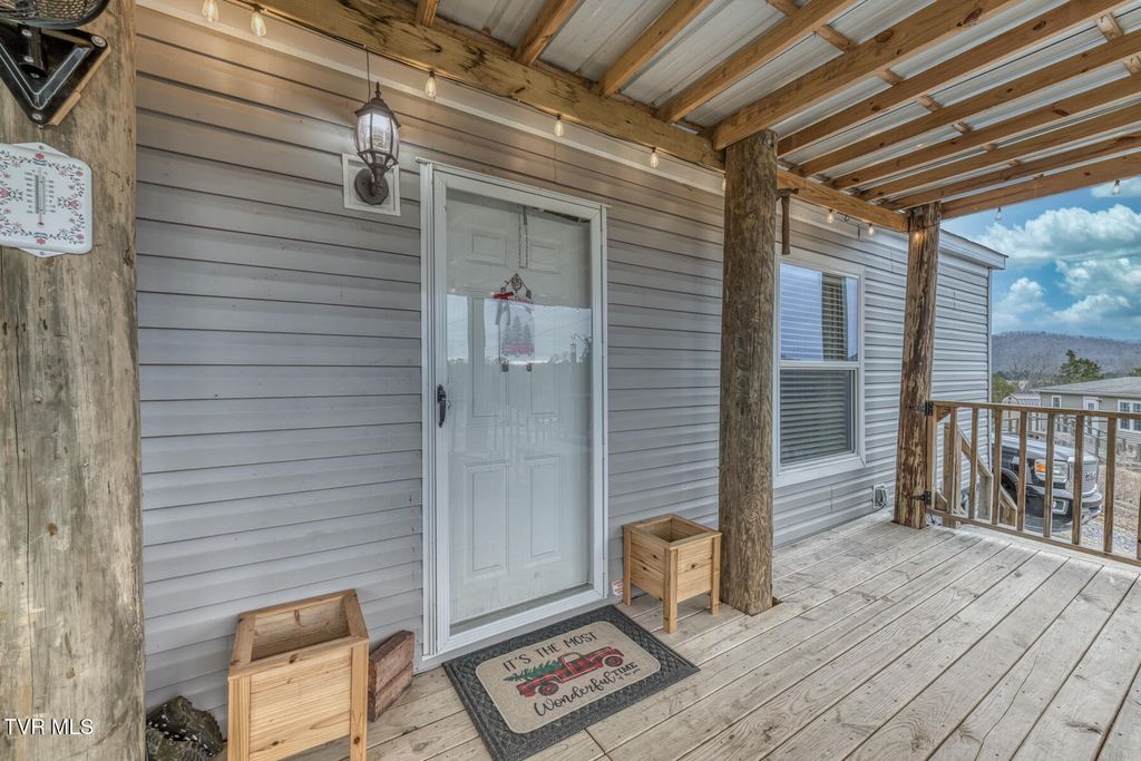 Photo of 195 Fork Branch Road, Rogersville, TN 37857 (MLS # 9989379)