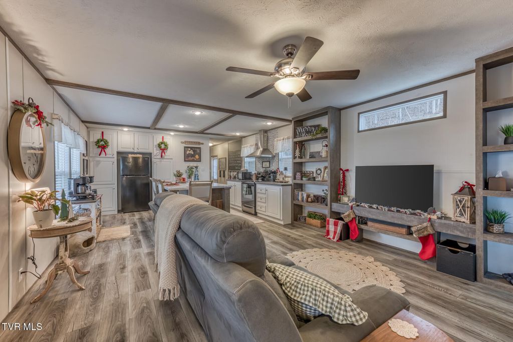 Photo of 195 Fork Branch Road, Rogersville, TN 37857 (MLS # 9989379)