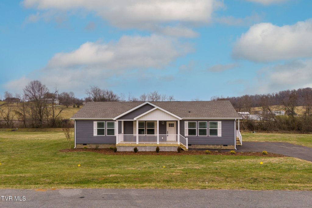 Photo of 18424 Fortunes Way, Abingdon, VA 24210 (MLS # 9990326)