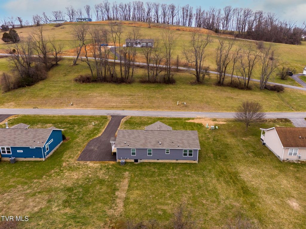 Photo of 18424 Fortunes Way, Abingdon, VA 24210 (MLS # 9990326)