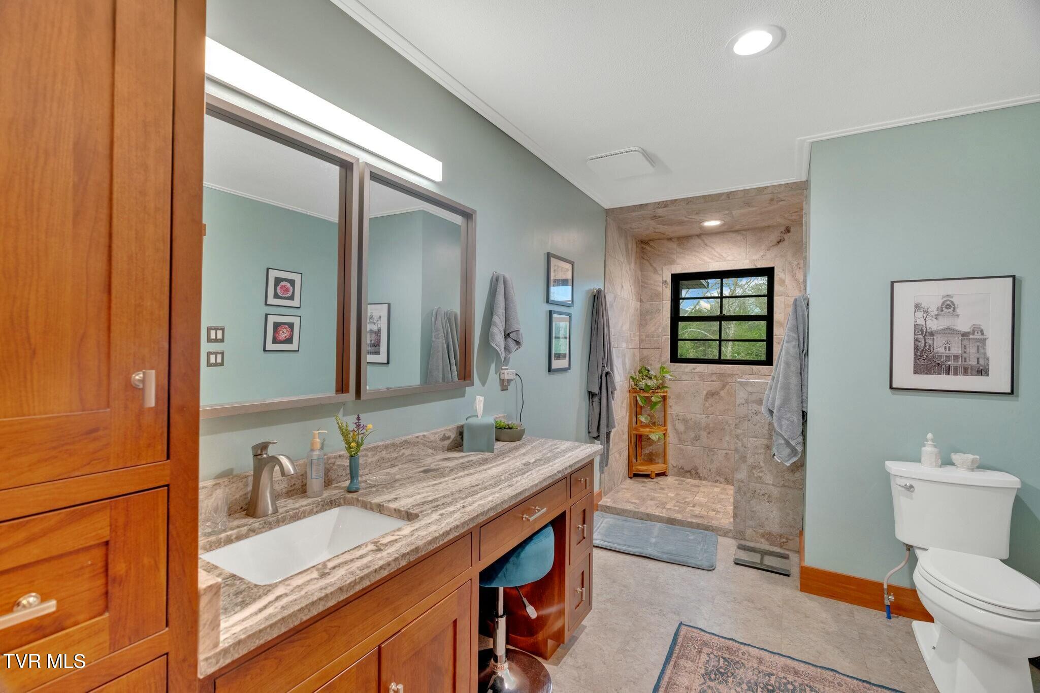 528 Tower Road, Lebanon, Virginia image 39