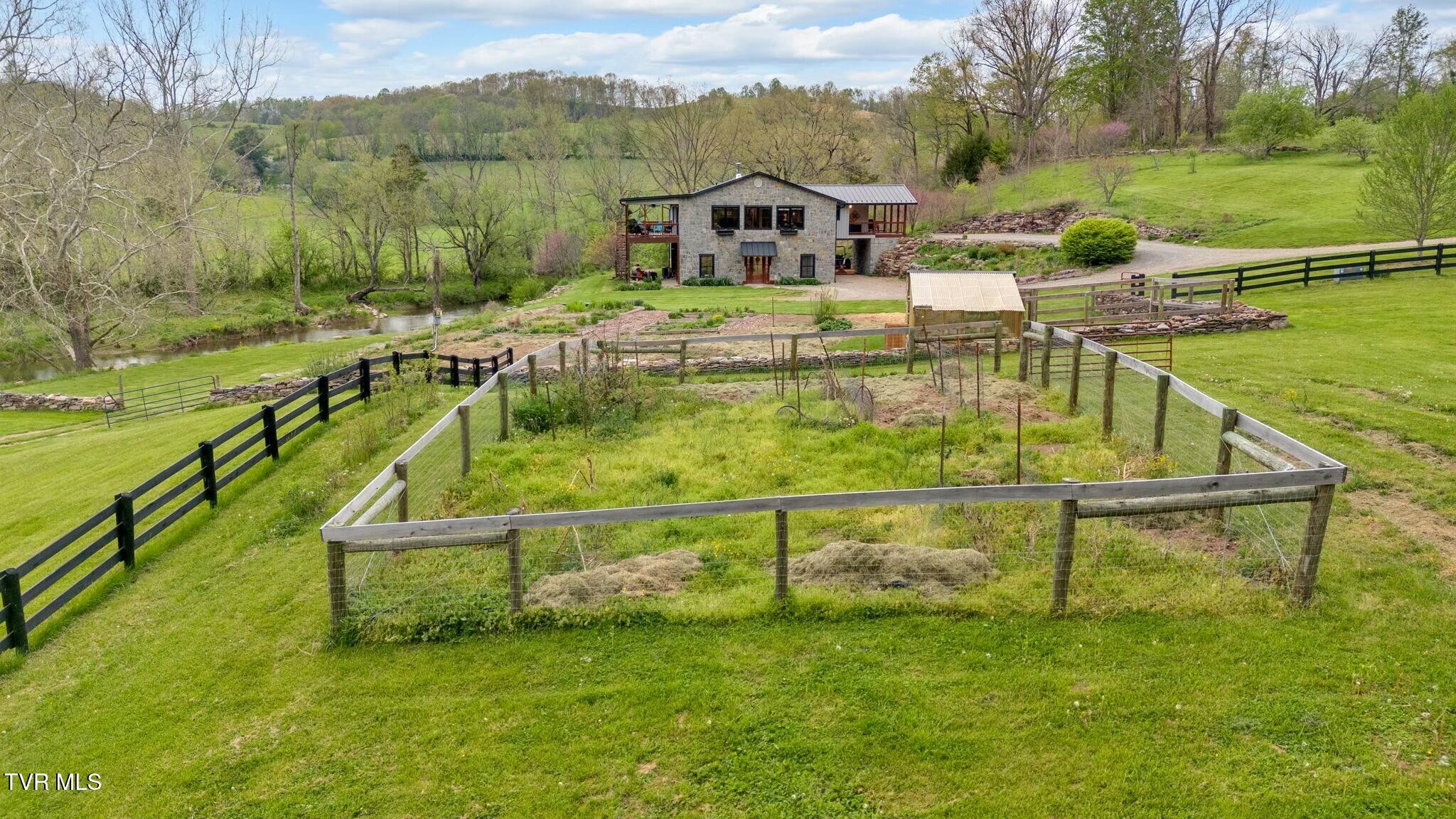 528 Tower Road, Lebanon, Virginia image 23
