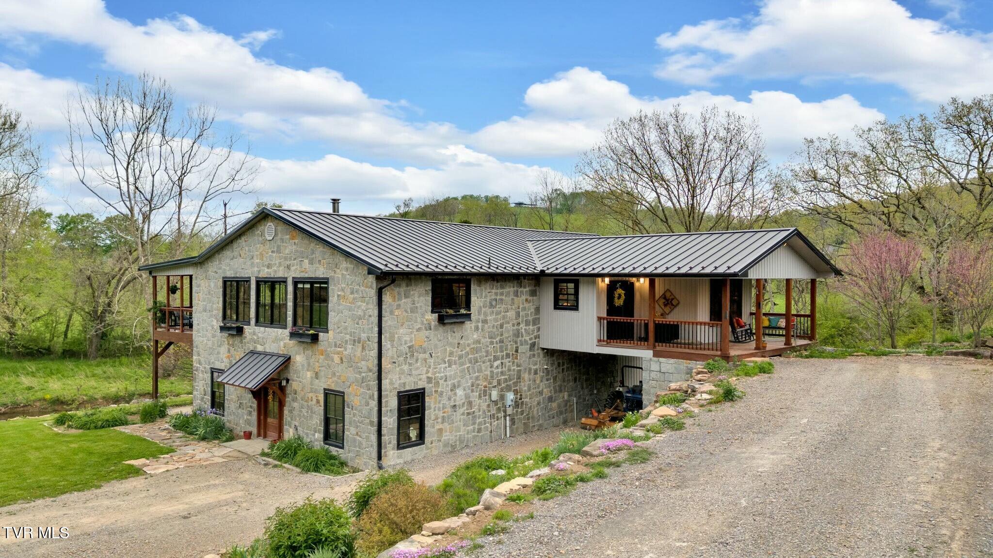 528 Tower Road, Lebanon, Virginia image 13