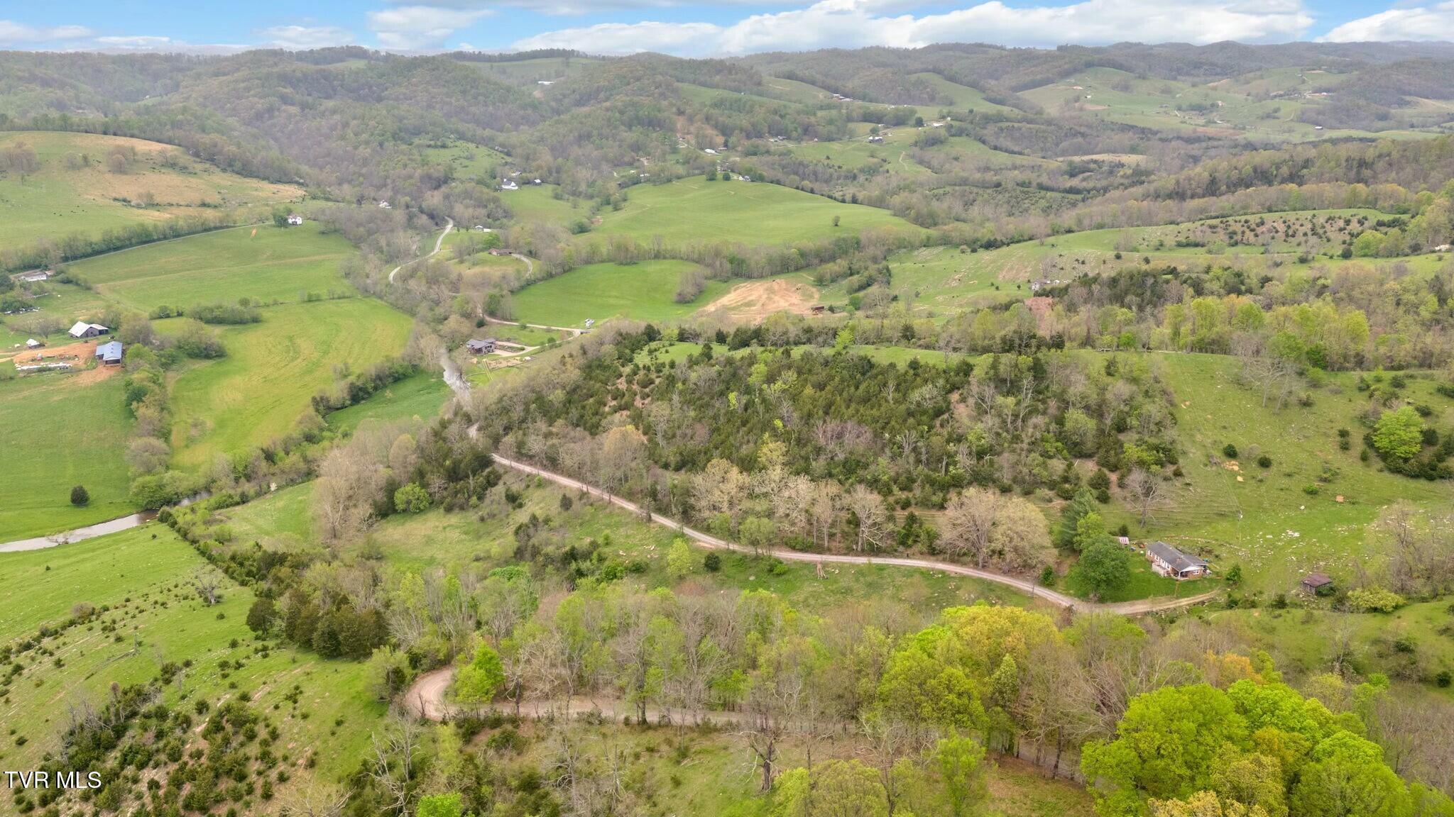 528 Tower Road, Lebanon, Virginia image 27