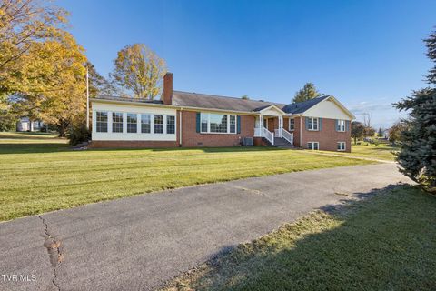 Homes For Sale - 21 Dodge Street<br/> Russell County, Lebanon, VA 24266