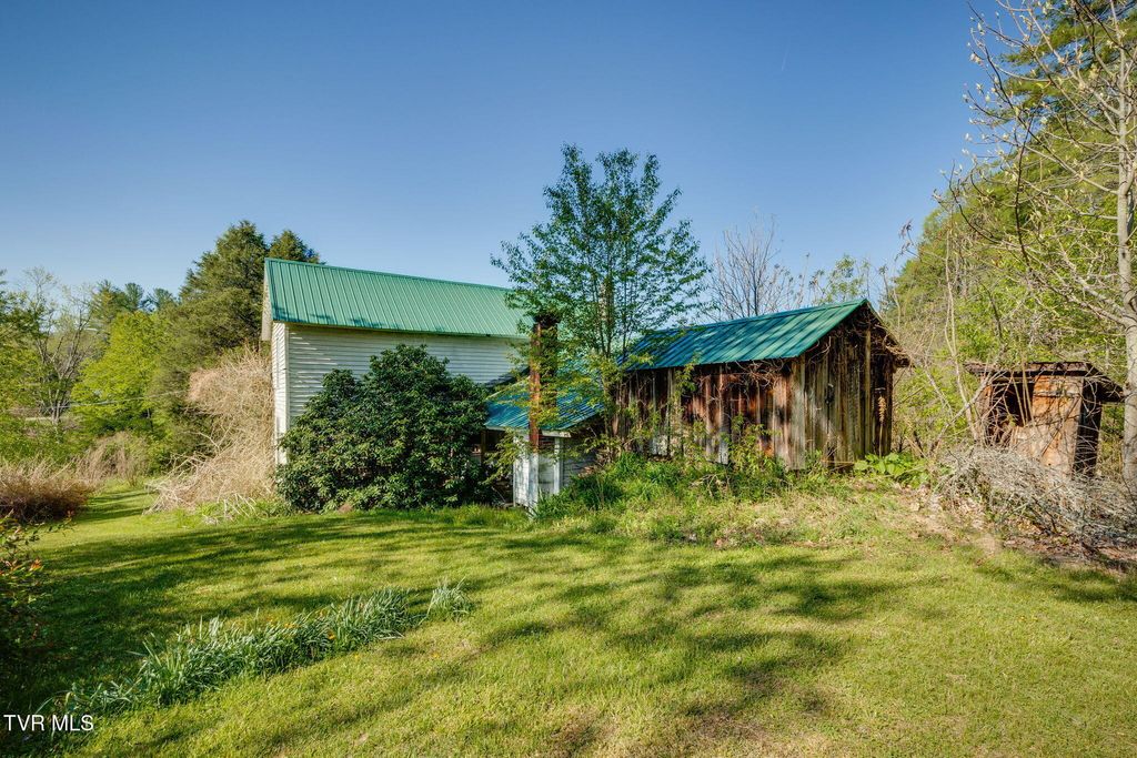 Photo of 507 Ivan Greer Lane, Shady Valley, TN 37688 (MLS # 9994413)
