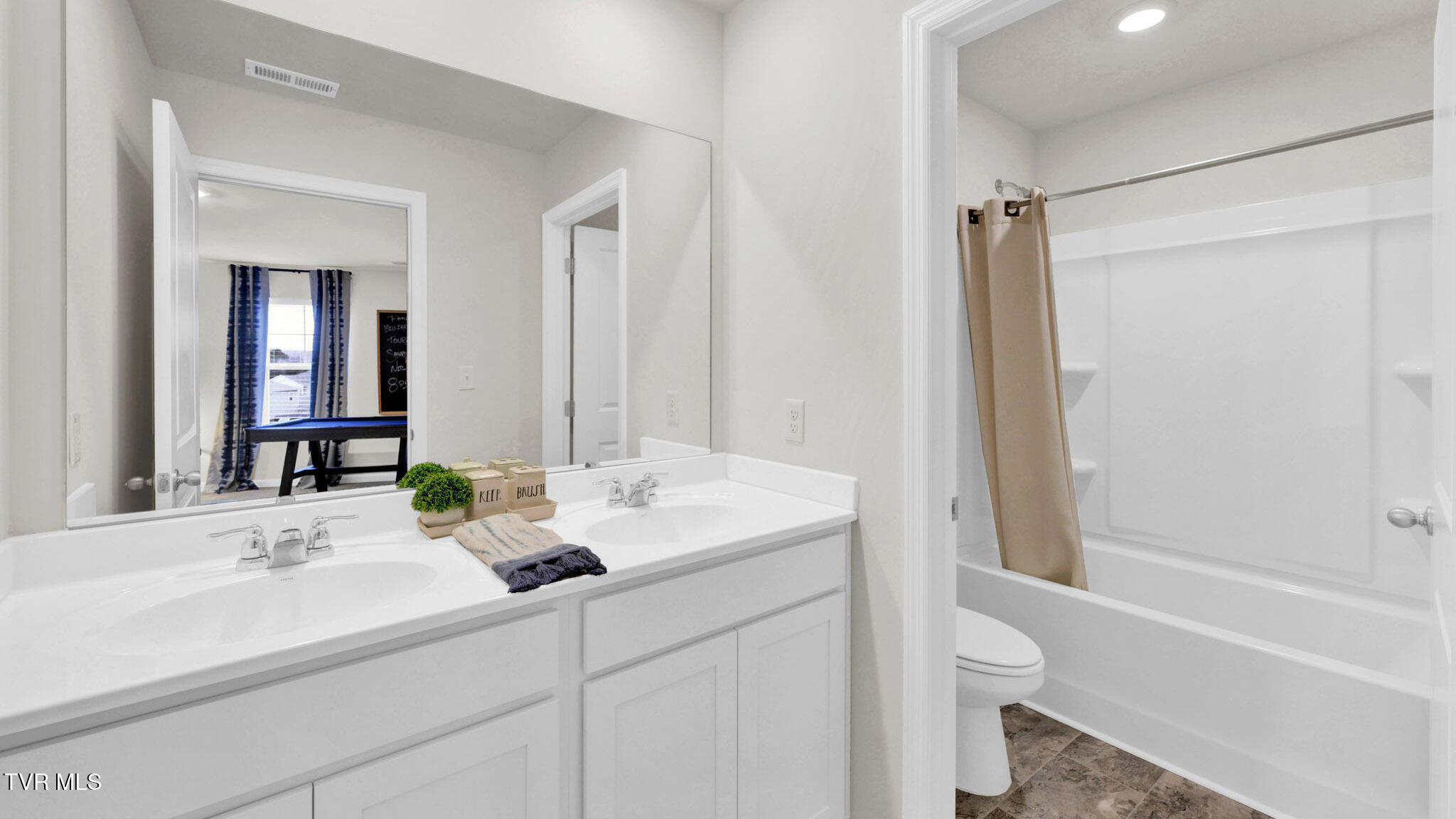 828 Pinhoti Street St, Johnson City, Tennessee image 40