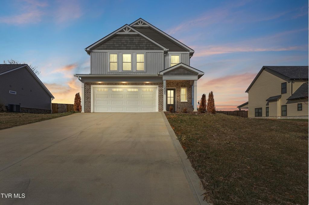 Photo of 2085 Presley Crossing, Jonesborough, TN 37659 (MLS # 9995402)