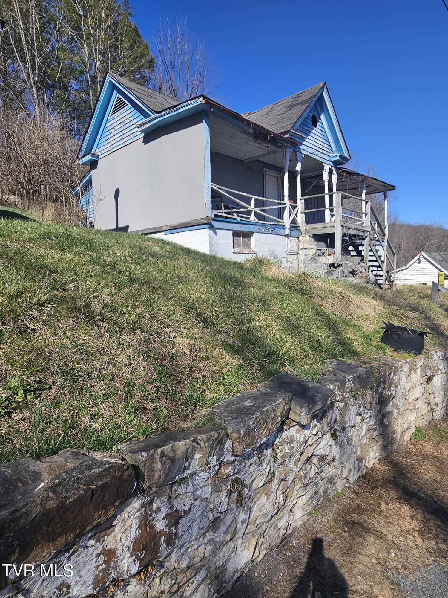 114 Meredith Street, Bluefield, Virginia image 4