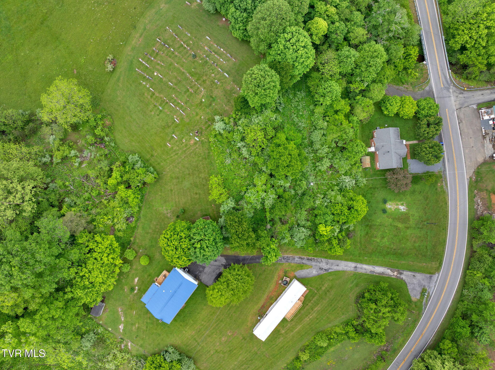 8836 Bristol Highway, Hiltons, Virginia image 30