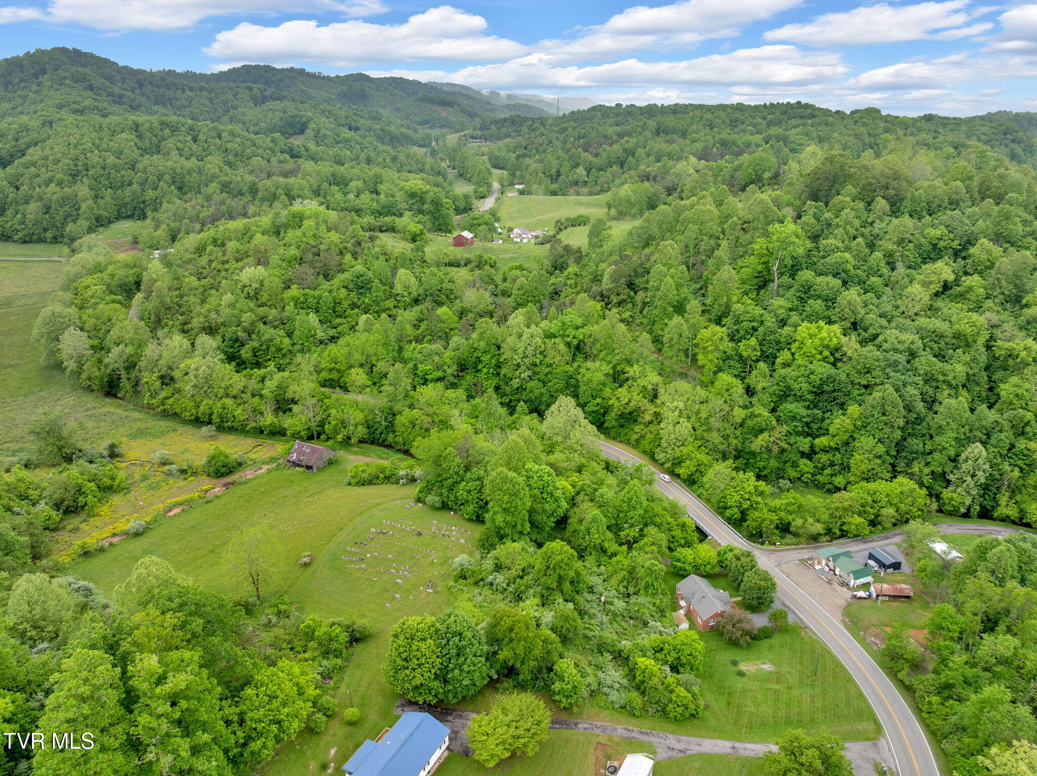 8836 Bristol Highway, Hiltons, Virginia image 29