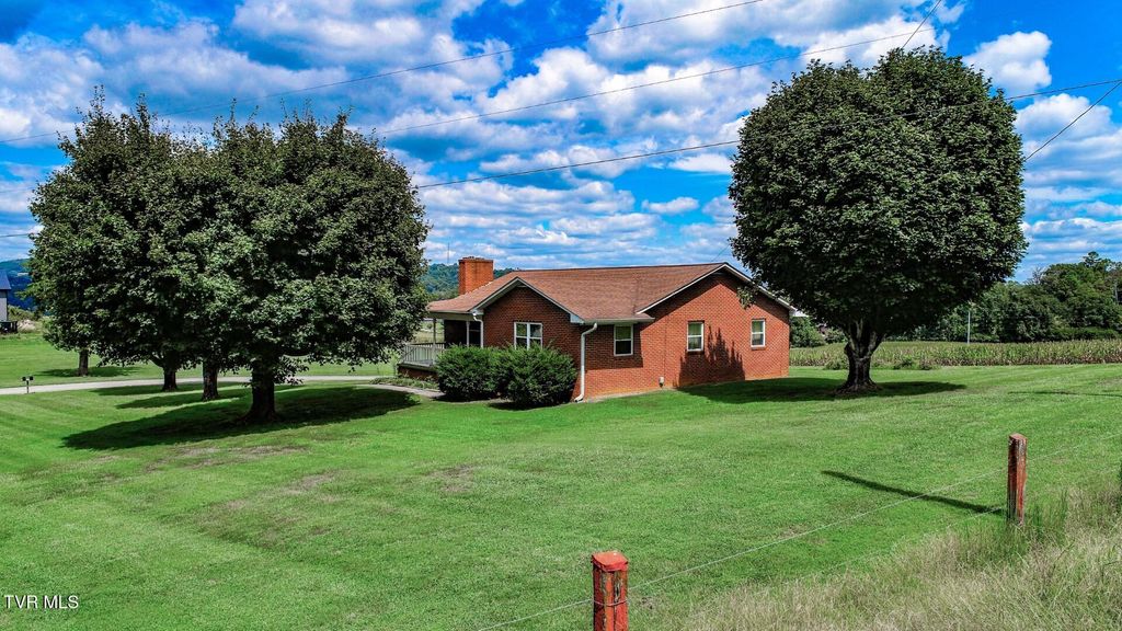 Photo of 2754 Farm Rd Rd, Jefferson City, TN 37760 (MLS # 9987523)
