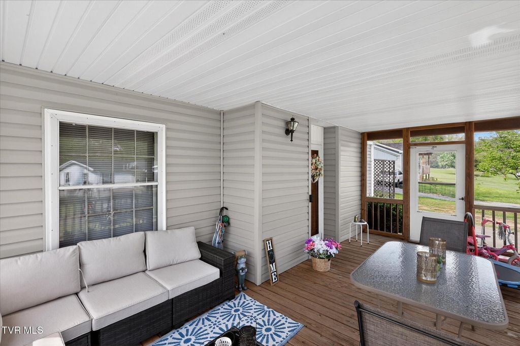 Photo of 126 Buffalo Creek Road, Johnson City, TN 37601 (MLS # 9994204)