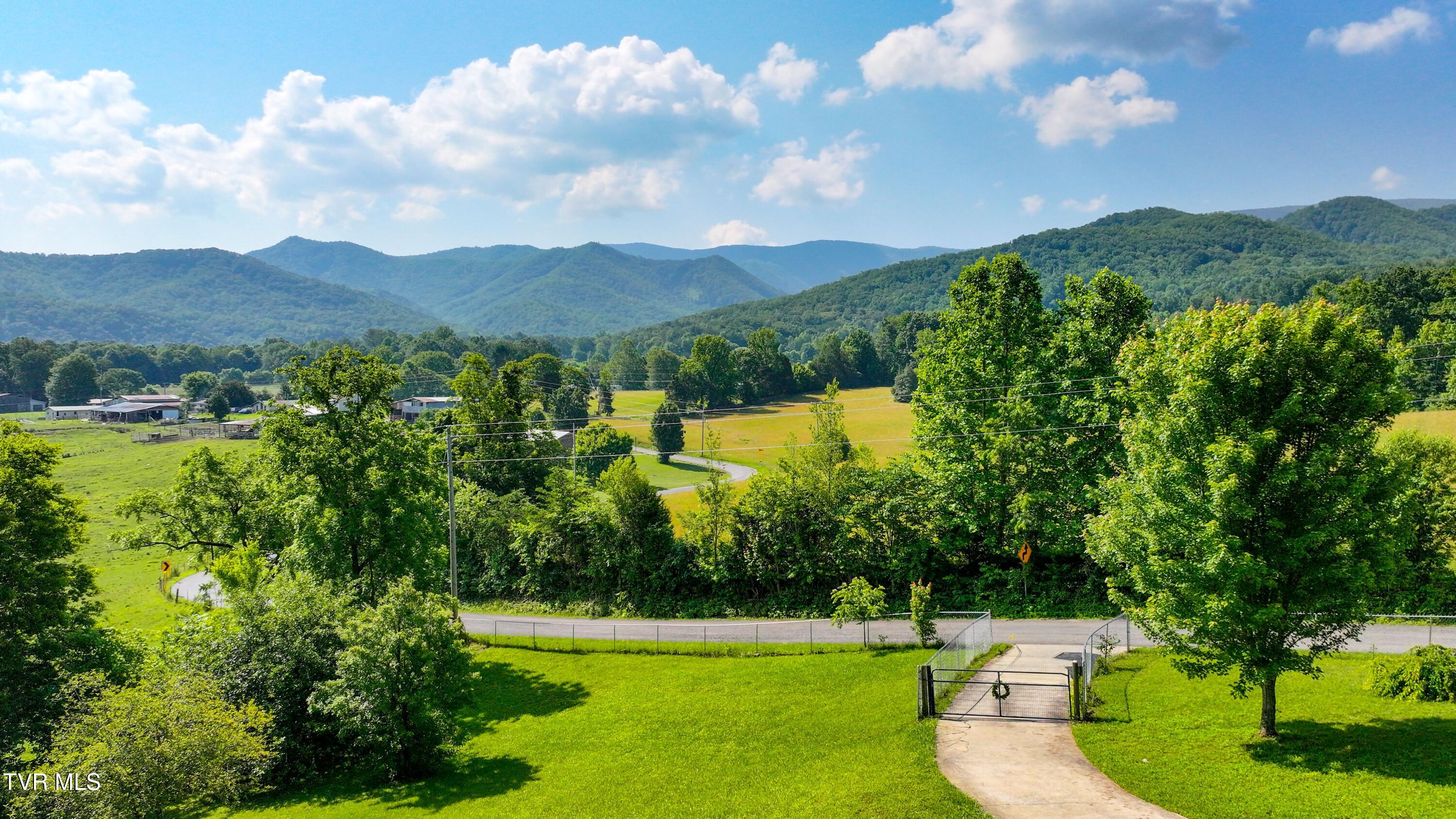 1495 Fishpond Road, Chuckey, Tennessee image 5