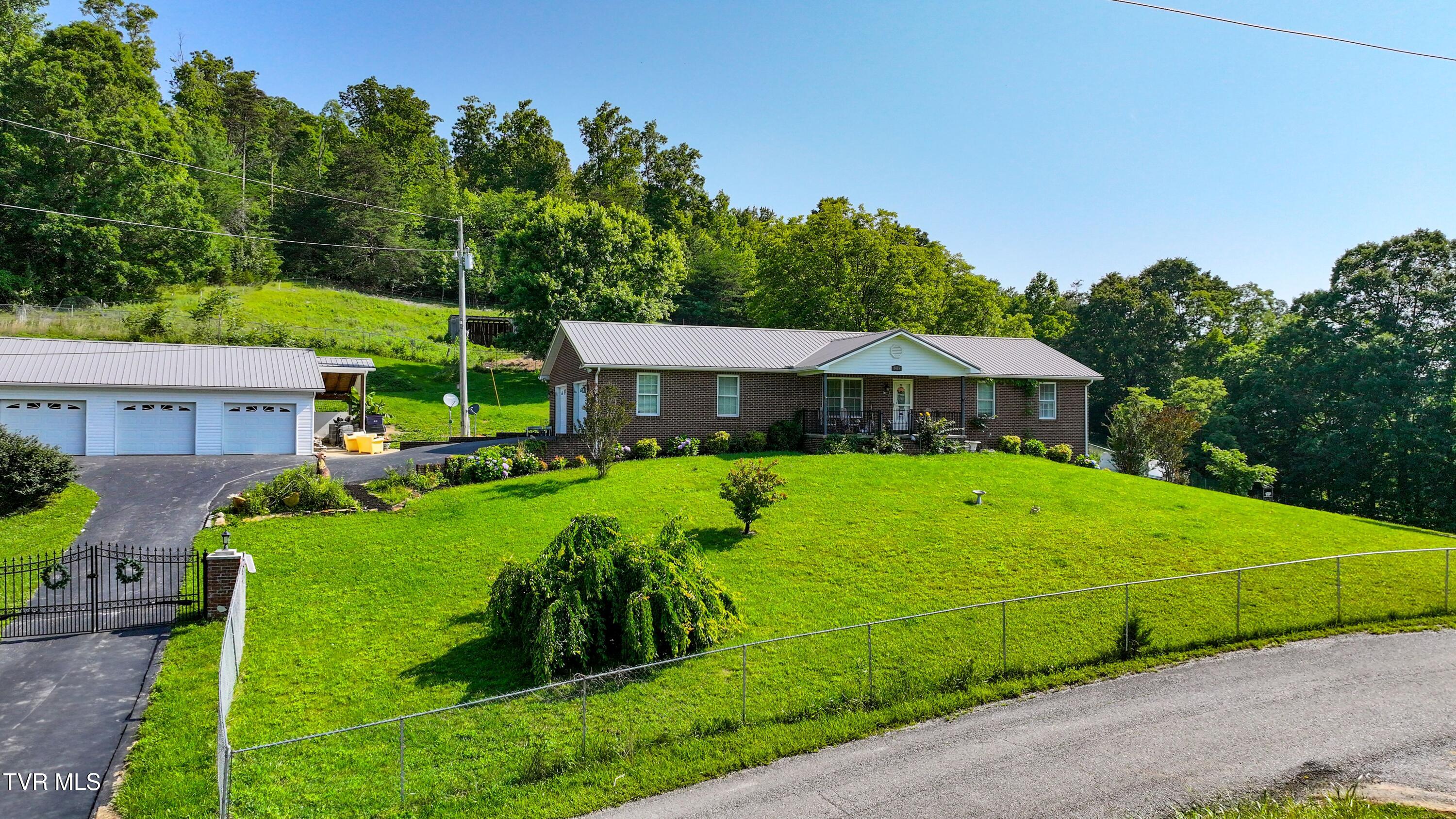 1495 Fishpond Road, Chuckey, Tennessee image 2