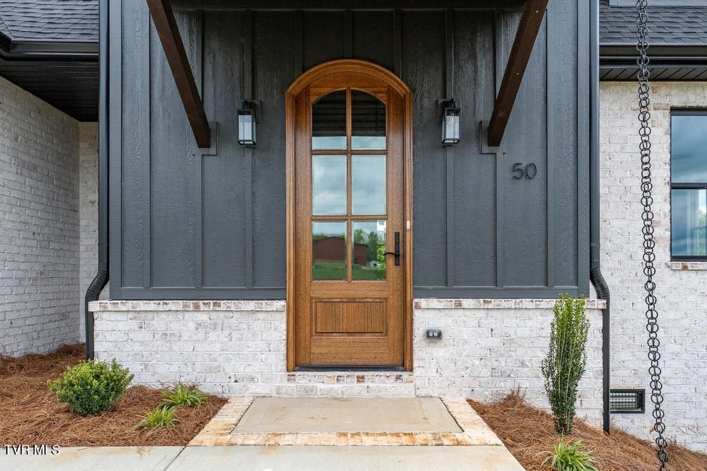 Photo of 50 Glaze Farm Way, Johnson City, TN 37601 (MLS # 9994796)