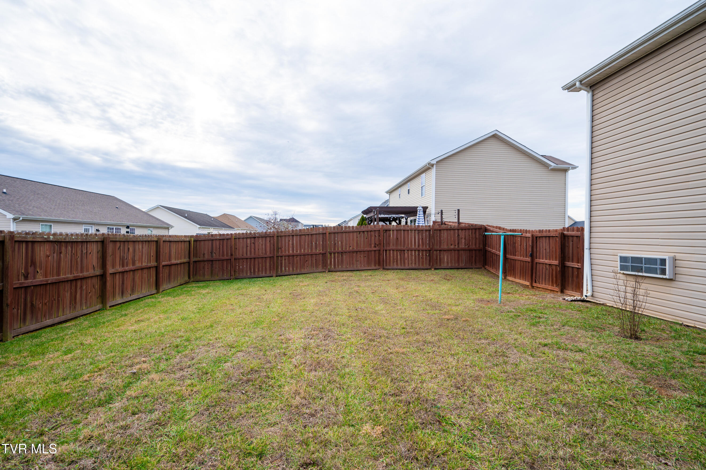 105 May Apple Drive, Bluff City, Tennessee image 36