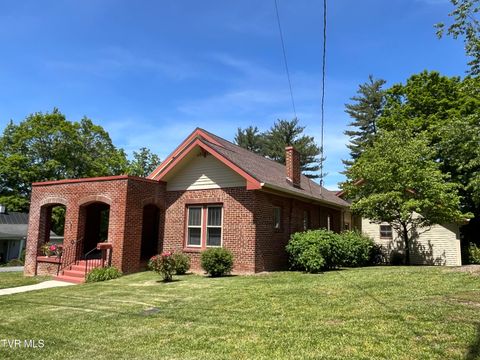Photo of 504 Main Street, Jonesborough, TN 37659 (MLS # 9995055)