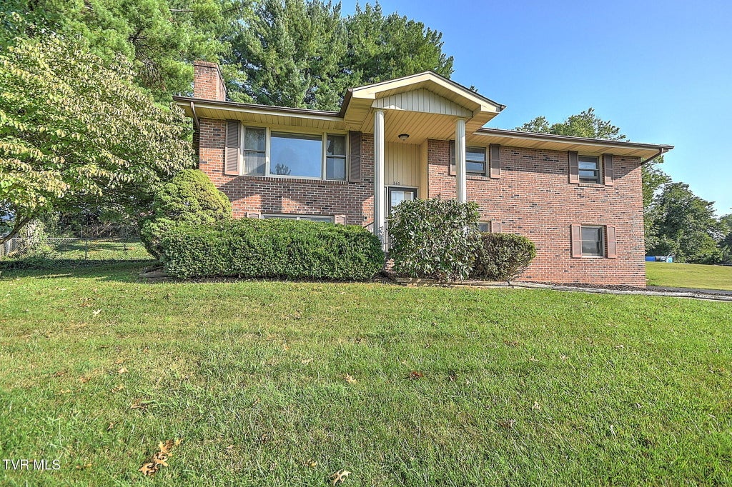 Photo of 161 Flintlock Circle, Bristol, VA 24201 (MLS # 10000466)