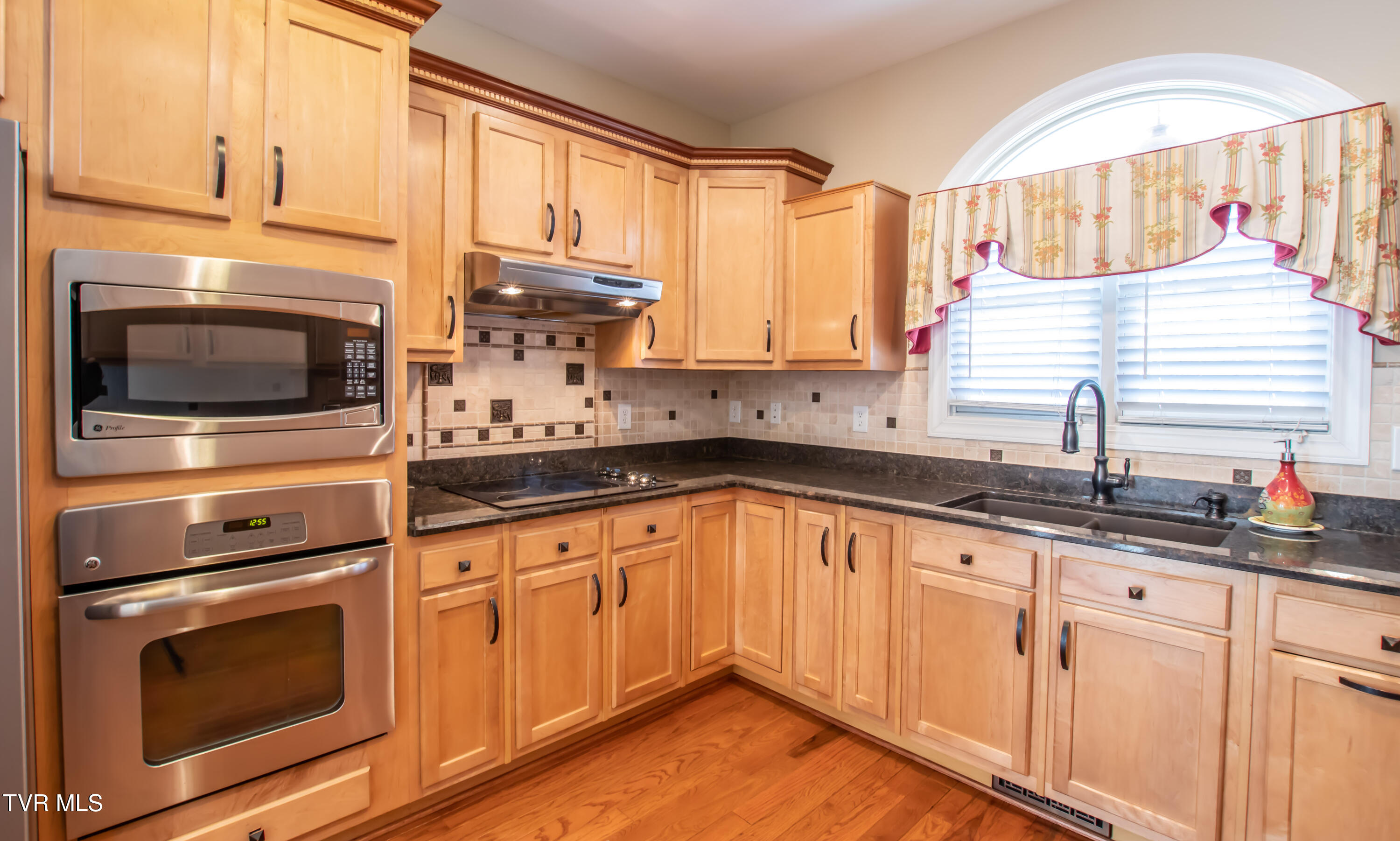 Bristol, Virginia 24202, United States, 3 Bedrooms Bedrooms, ,3 BathroomsBathrooms,Residential,Active,148