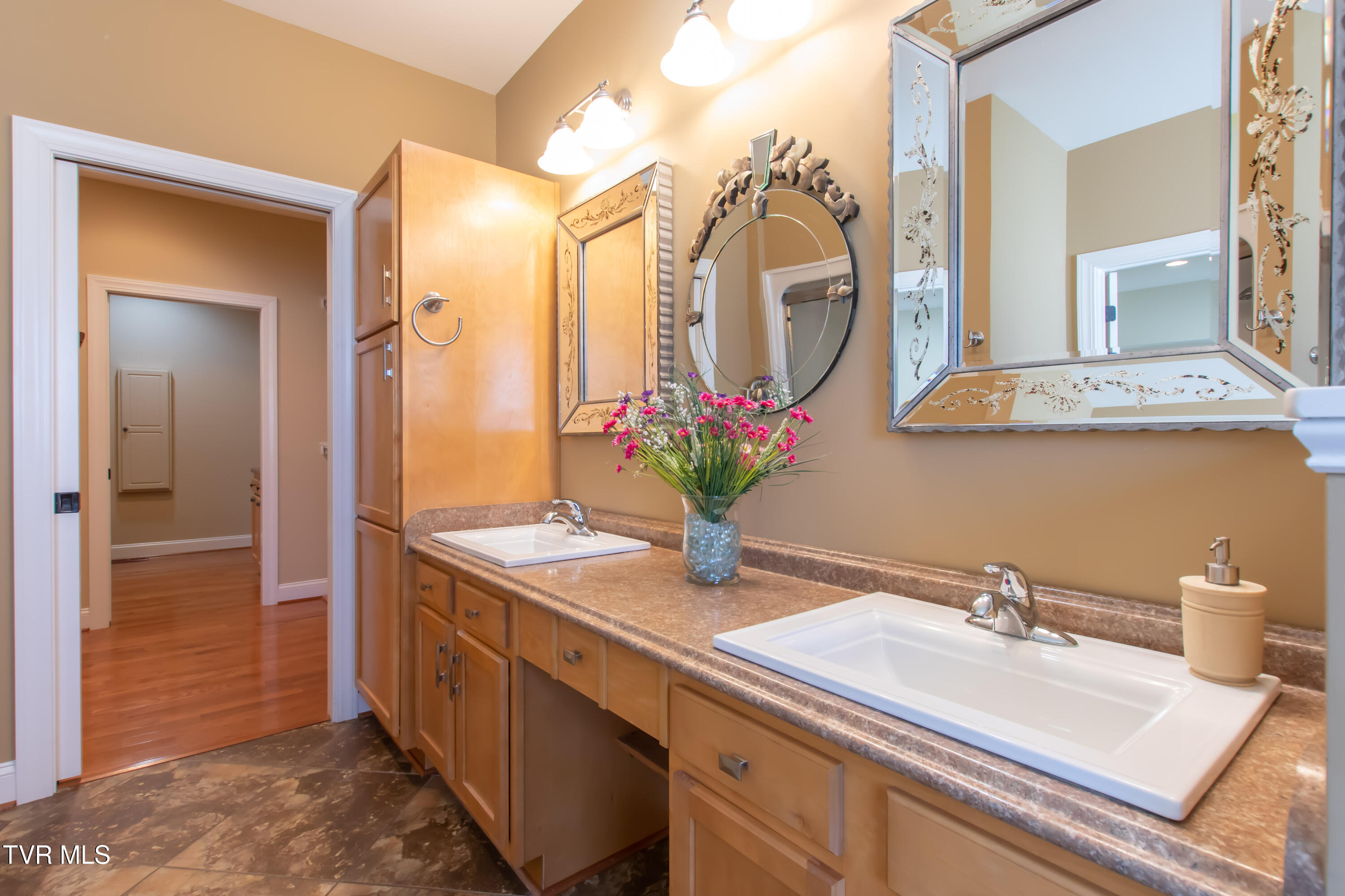 Bristol, Virginia 24202, United States, 3 Bedrooms Bedrooms, ,3 BathroomsBathrooms,Residential,Active,148