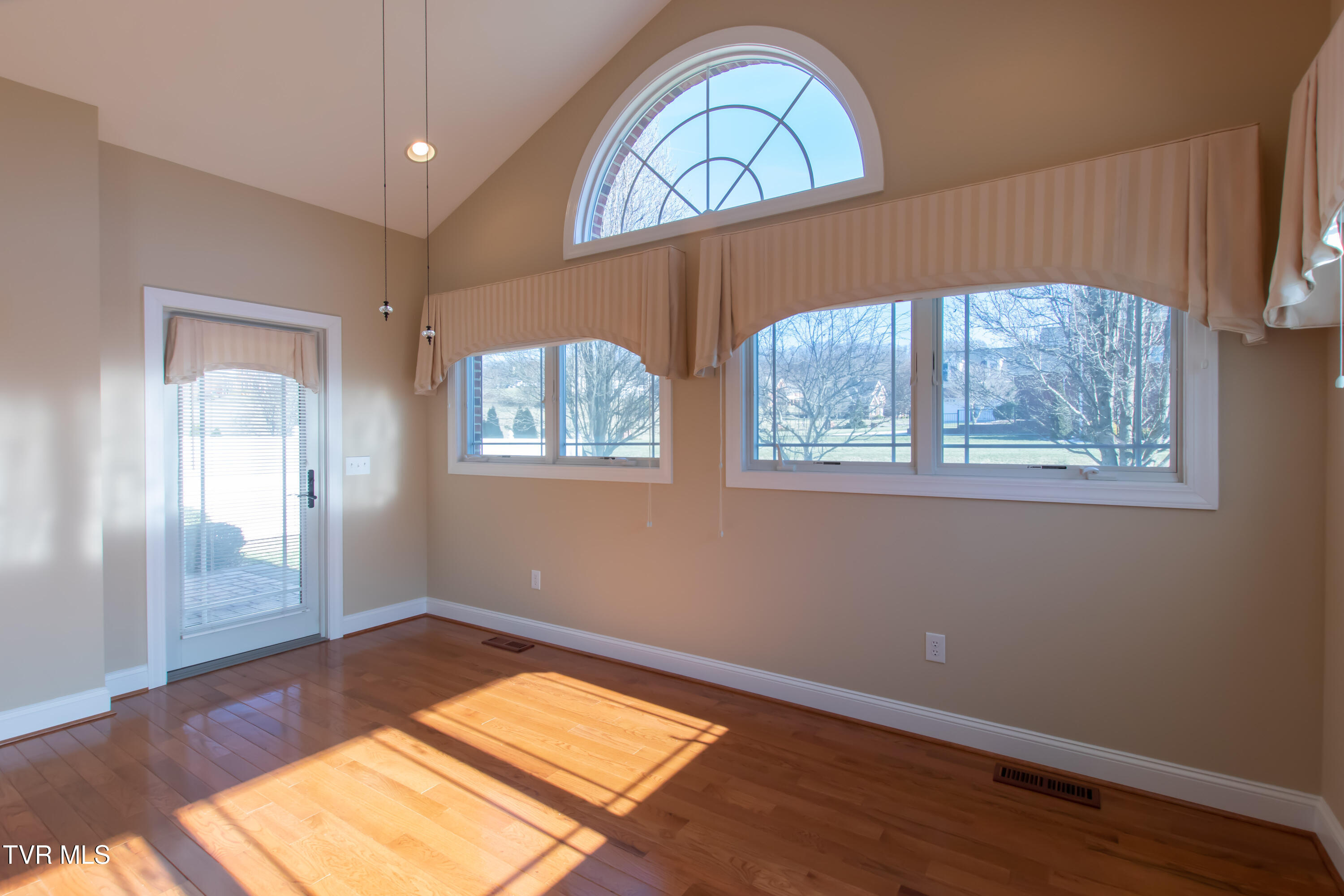 Bristol, Virginia 24202, United States, 3 Bedrooms Bedrooms, ,3 BathroomsBathrooms,Residential,Active,148